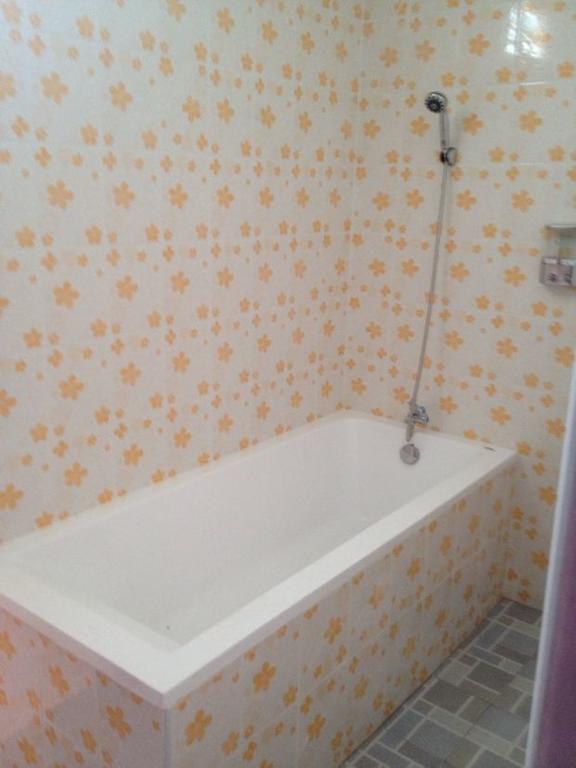 Mee Rak Vintage Hotel Bangszare Kültér fotó
